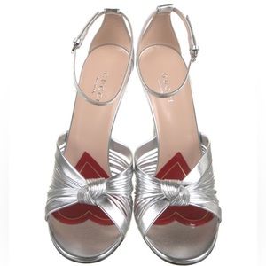 Gucci silver heels. 4inch heels